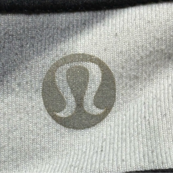 Lululemon Boogie Shorts - Picture 6 of 6